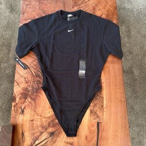 NIKE - NWT Black Short Sleeve Bodysuit - Size S